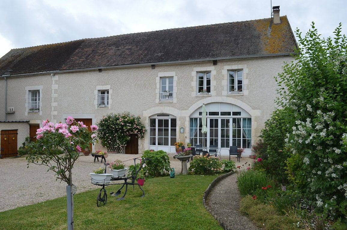 Chambres d'hôtes de la Fontaine - Chambre Colza in Gy-l'Évêque, Région d'Auxerre