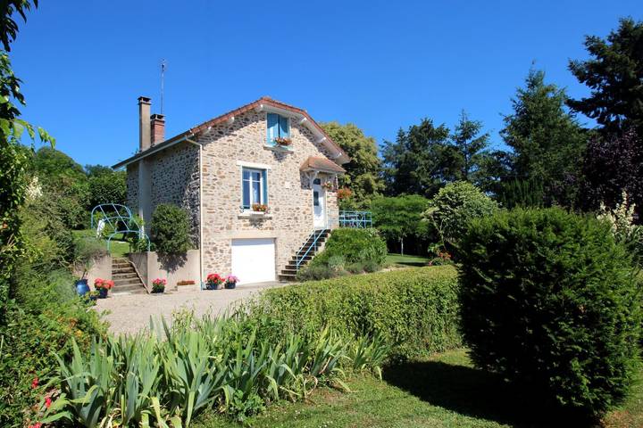 Gîte pour 6 personnes, avec Jardin