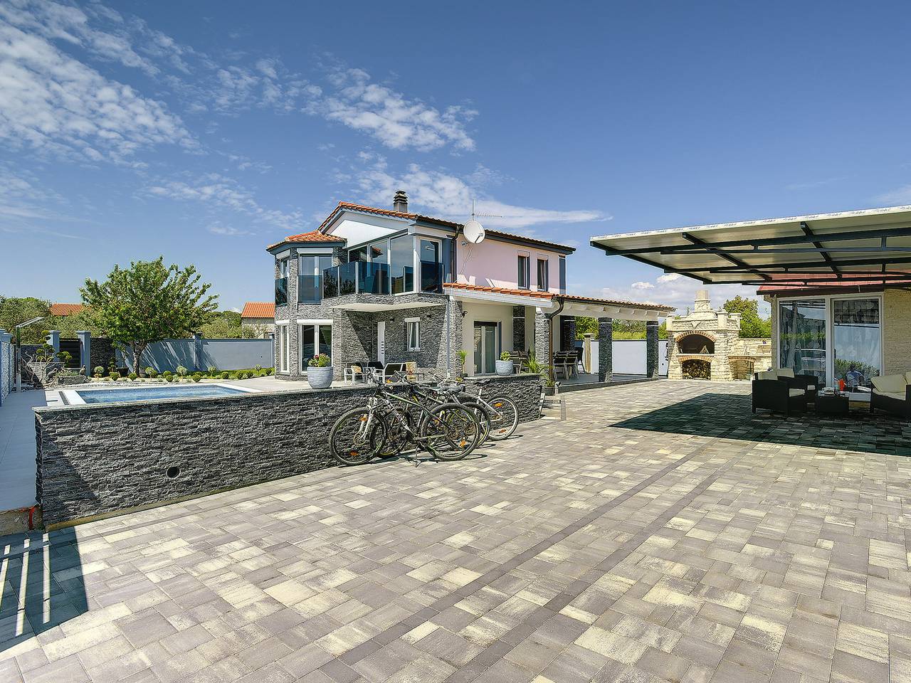 Villa in Fažana nahe Strand mit Pool in Fazana, Südküste Istrien