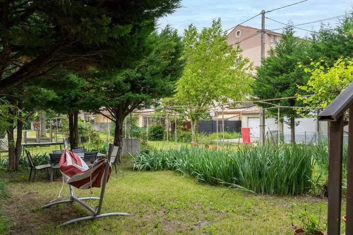 Aparthotel para 4 personas, con vistas y jardín - 1