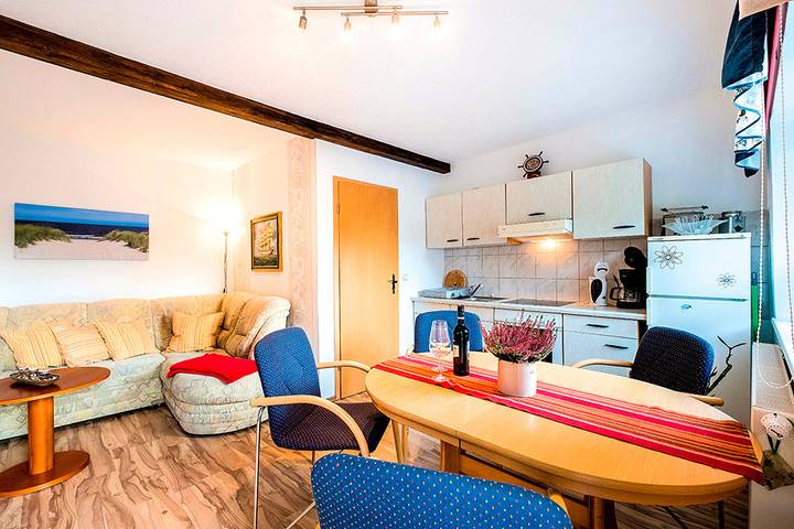 Ferienhaus für 4 Personen, mit Terrasse in Wiek - 4