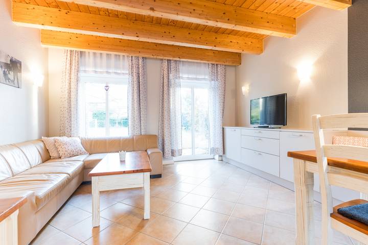 Ferienhaus für 4 Personen, mit Terrasse und Garten in Staberdorf