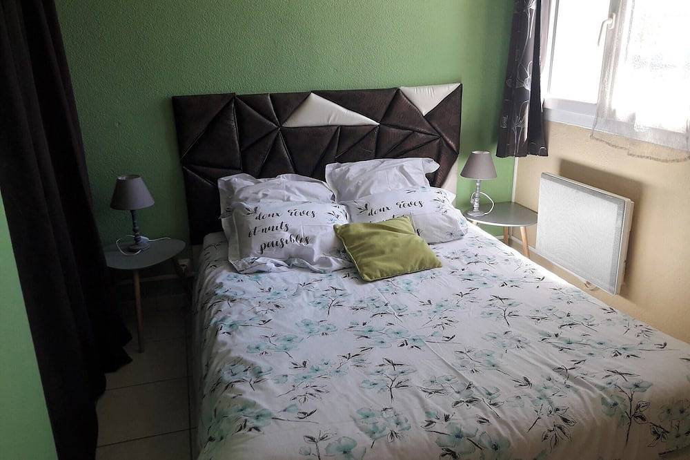 Entire apartment, Gite du Midi, Cooconing, Clim Réversible, au Calme, rez de Jardin in Montélimar, Nyons region