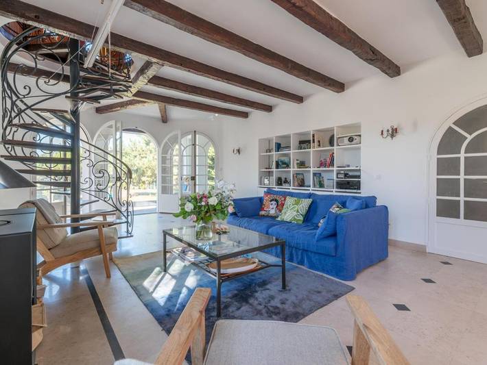 Location de vacances pour 15 personnes, avec terrasse et jardin dans Plage de l'Ermitage