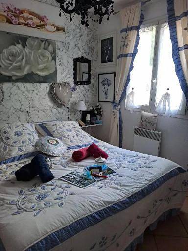 Appartement de vacances entier, Ici et Maintenant Chambres chez l'Habitant in Solliès-Toucas, Côte méditerranéenne (France)