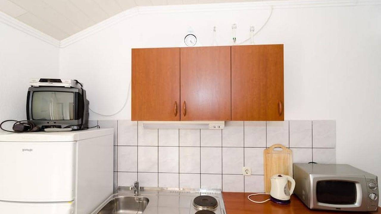 Ganze Ferienwohnung, Ferienwohnung für 5 Personen mit Balkon in Trpanj, Peljesac