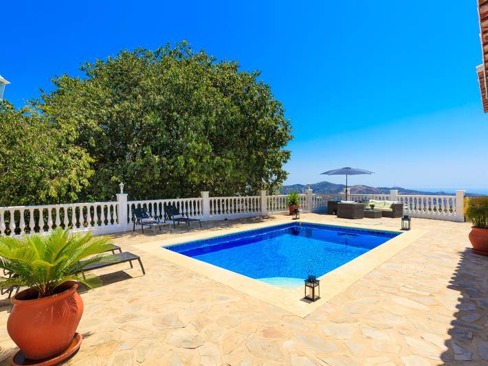 Ferienhaus für 6 Personen, mit Terrasse und Garten in Torrox - 2