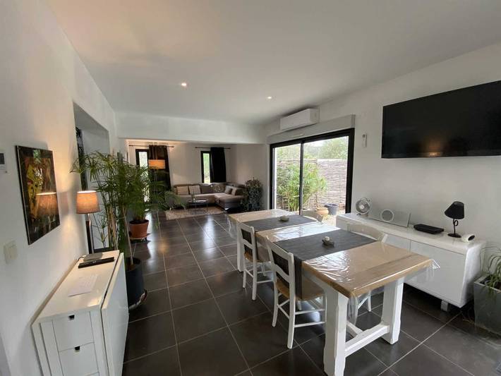 Gîte pour 4 personnes, avec jardin ainsi que piscine et terrasse à Montséret - 3