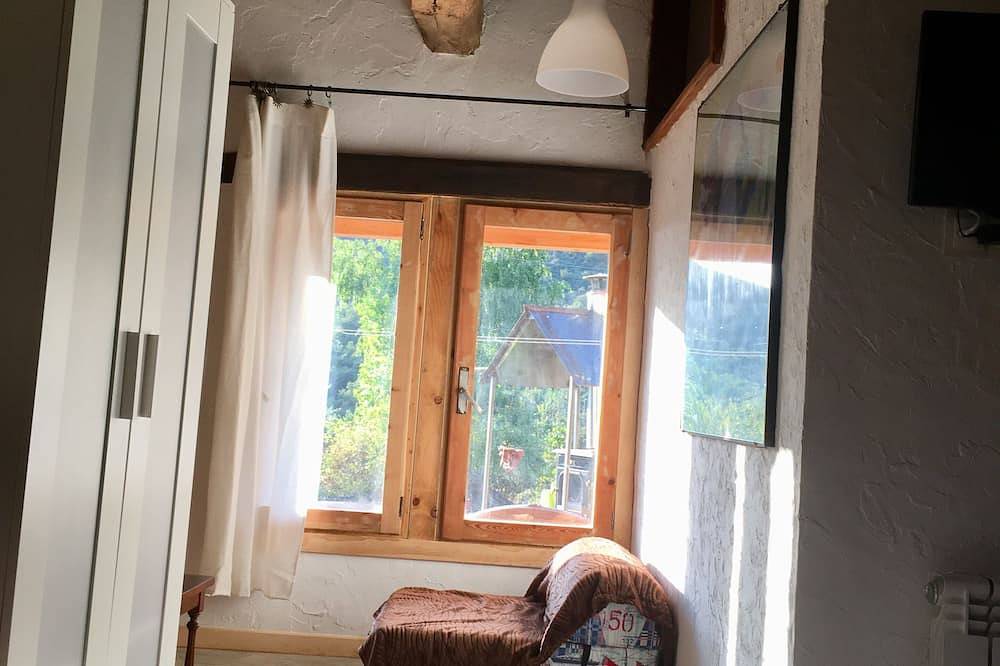 La Redondina de Redejo in Folgoso de la Ribera, Cordillera Cantábrica