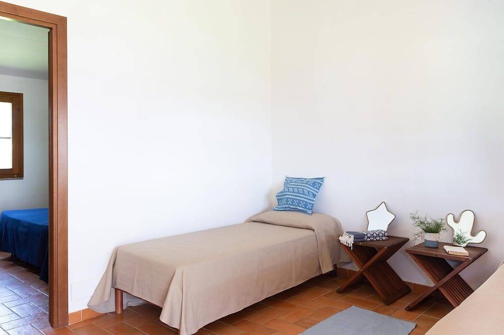 Entire apartment, Appartement mit Veranda in Montalto Marina in Montalto di Castro, Viterbo Province