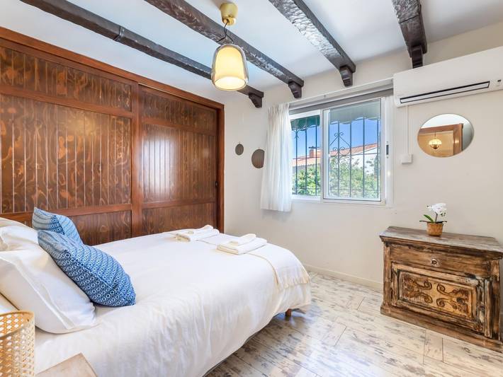 Ferienhaus für 8 Personen, mit Balkon/Terrasse und Garten sowie Pool in Benalmádena - 4