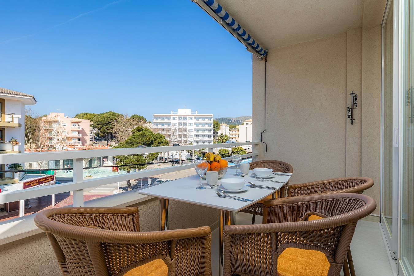 Apartamento entero, Apartamento Vacacional Casa Laura con Wi-Fi, Balcón y Jardín in Cala Rajada, Capdepera