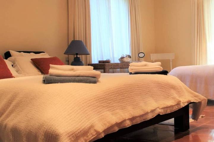 Generous luxury estate with 360° views and a spacious pool in Arriate, Málaga Provinz