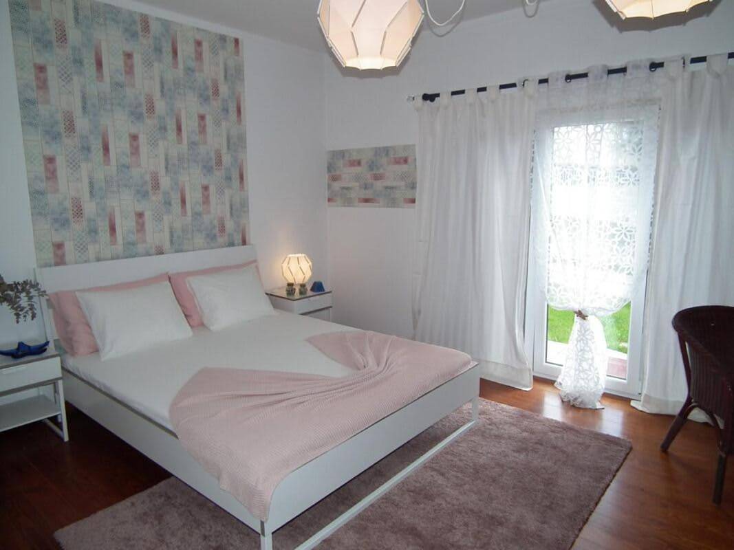 Apartamento inteiro, Apartment in Praia da Areia Branca, Lourinhã