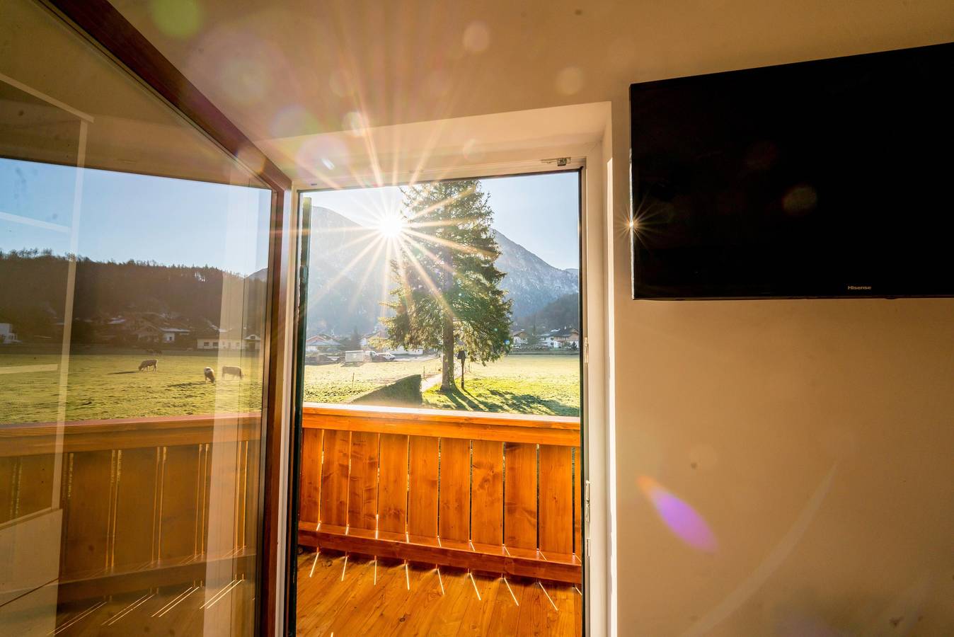 Ganze Wohnung, Apartment „Ferienwohnung Schulerhof“ mit Bergblick, Balkon und Wlan in Oberau, Bayerische Alpen