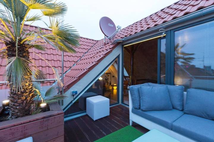 Ferienwohnung für 5 Personen, mit Whirlpool und Sauna sowie Balkon und Pool in Schützenfest Hannover - 2