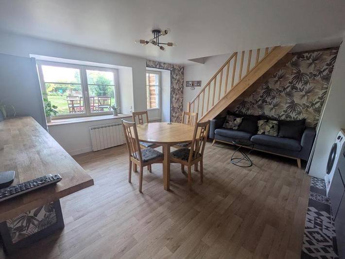 Location de vacances pour 5 personnes, avec vue et piscine ainsi que terrasse et jardin à Taden - 4