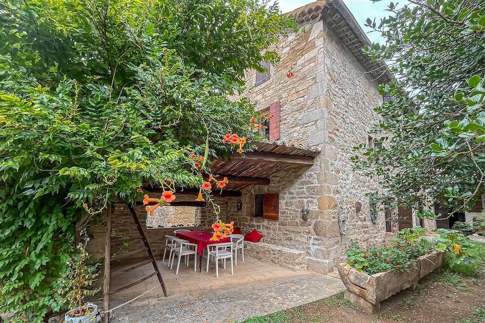 Bonita casa en Barjac con Wifi in Barjac, Región de Alès