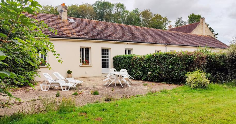 Gîte pour 6 personnes, avec terrasse et jardin, animaux acceptés à Amblie