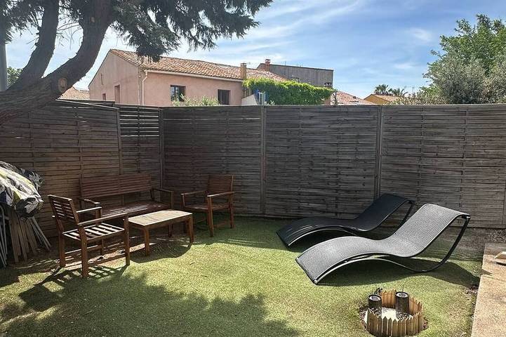Location de vacances pour 7 personnes, avec jardin à Marseillan