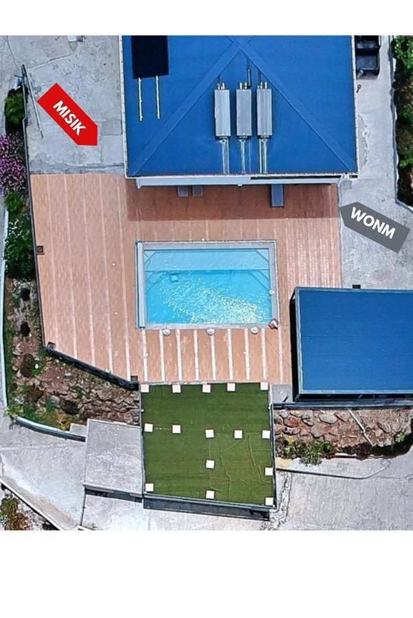Gîte pour 2 personnes, avec jardin ainsi que piscine et vue à Case-Pilote - 3