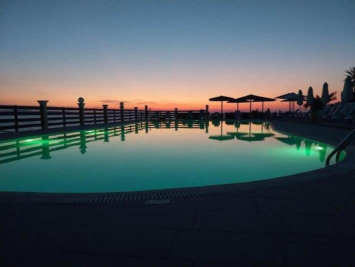 Διαμονή για διακοπές για 2 άτομα, με πισίνα και θέα καθώς και κήπο στον Άγιο Στέφανο Αυλιωτών