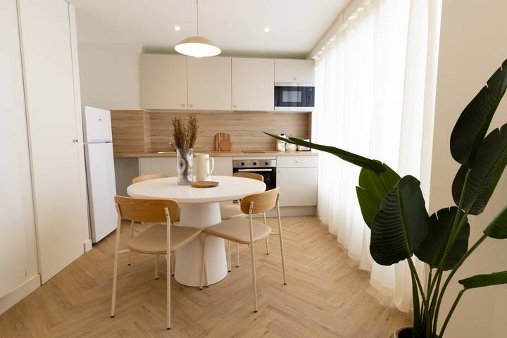 Entire apartment, L'Instant Caennais - Studio avec baignoire balnéo in Caen, Caen region