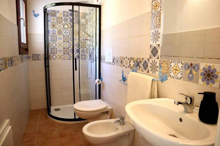 Ferienhaus für 6 Personen, mit Balkon und Terrasse sowie Garten und Pool in Lu Fraili di Sopra - 3