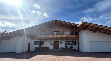 Hütte für 4 Personen, mit Garten und Ausblick sowie Balkon in Leutasch