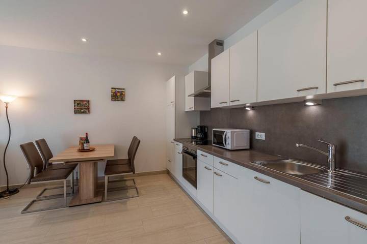 Ferienwohnung für 3 Personen, mit Ausblick und Garten in Nals - 2