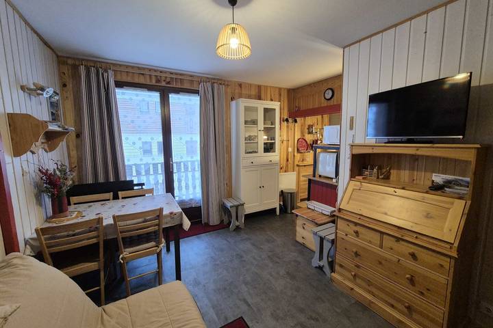Gîte pour 4 personnes, avec terrasse dans Le Revard - 3