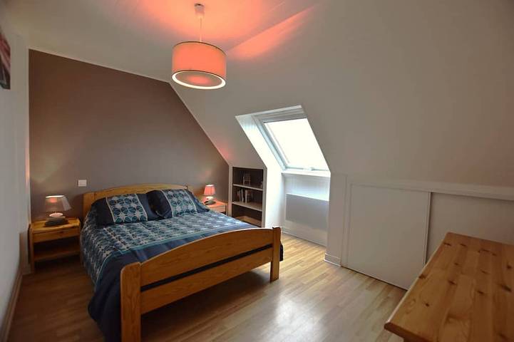 Location de vacances pour 8 personnes, avec terrasse et jardin, animaux acceptés dans Plage de Neiz Vran - 3