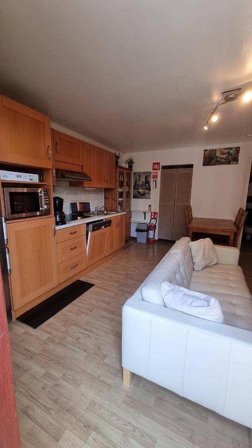Gîte pour 4 personnes, avec terrasse et vue, animaux acceptés dans Membre - 2
