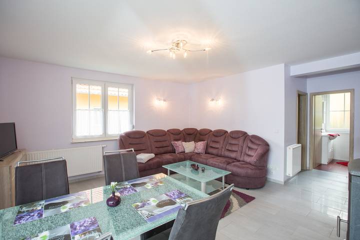 Ferienwohnung für 4 Personen, mit Terrasse und Garten sowie Seeblick an der Müritz - 2