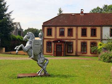 Ferienhaus für 4 Personen, mit Terrasse und Sauna sowie Garten in Kuhlen-Wendorf