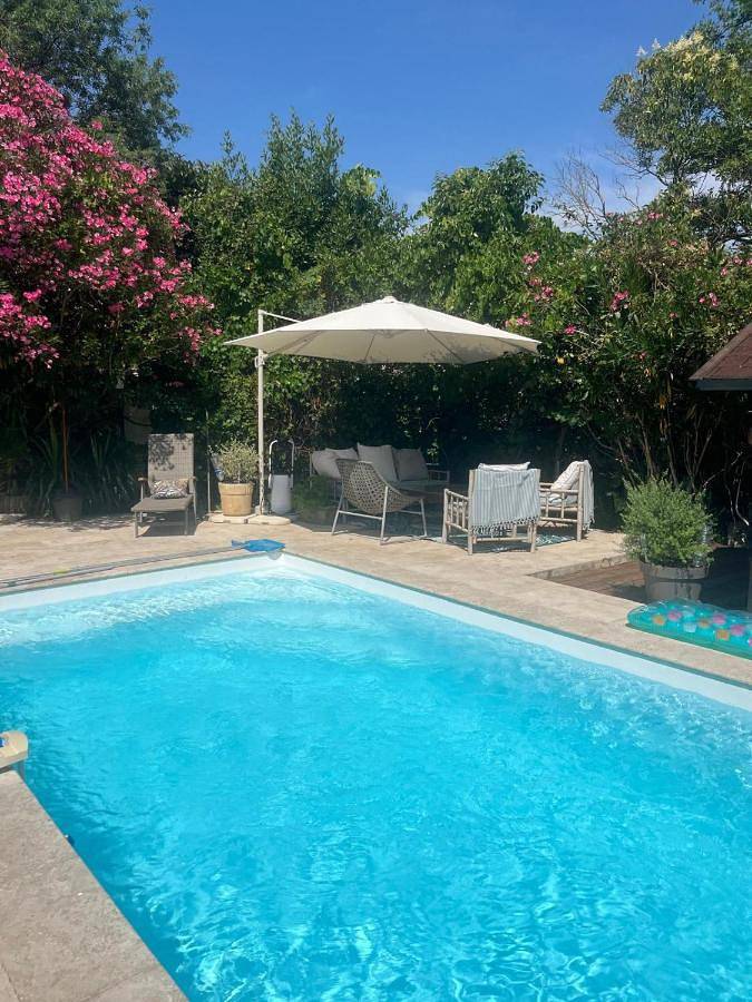 Casa de vacaciones para 6 personas, con jardín además de piscina para niños y piscina - 1