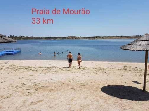 Hôtel pour 3 personnes, avec jardin et terrasse à Moura - 3