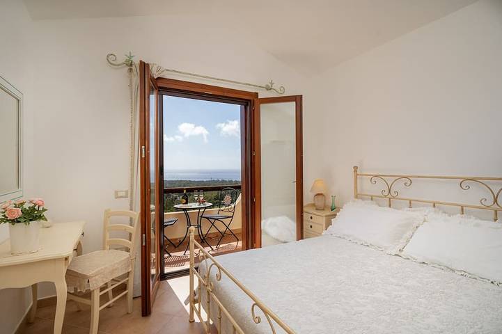 Villa Mirto - Vos vacances de rêve en Sardaigne in Eden Rock, Domus De Maria