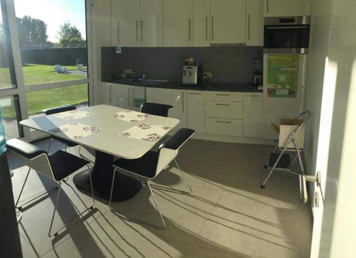 Gîte pour 16 personnes, avec jardin à Bornem - 4