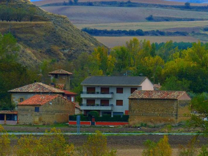 Casa de vacaciones para 16 personas, con jardín en Rioja Alta