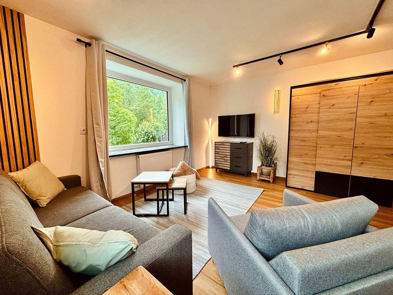 Ganze Ferienwohnung, Ferienwohnung für 4 Personen mit Ausblick in Sankt Jakob in Defereggen, Osttirol