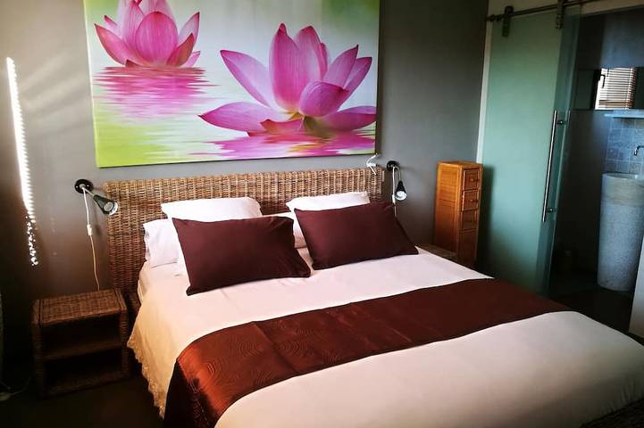 Gîte pour 2 personnes, avec piscine et jardin ainsi que terrasse et jacuzzi à Vensac - 2