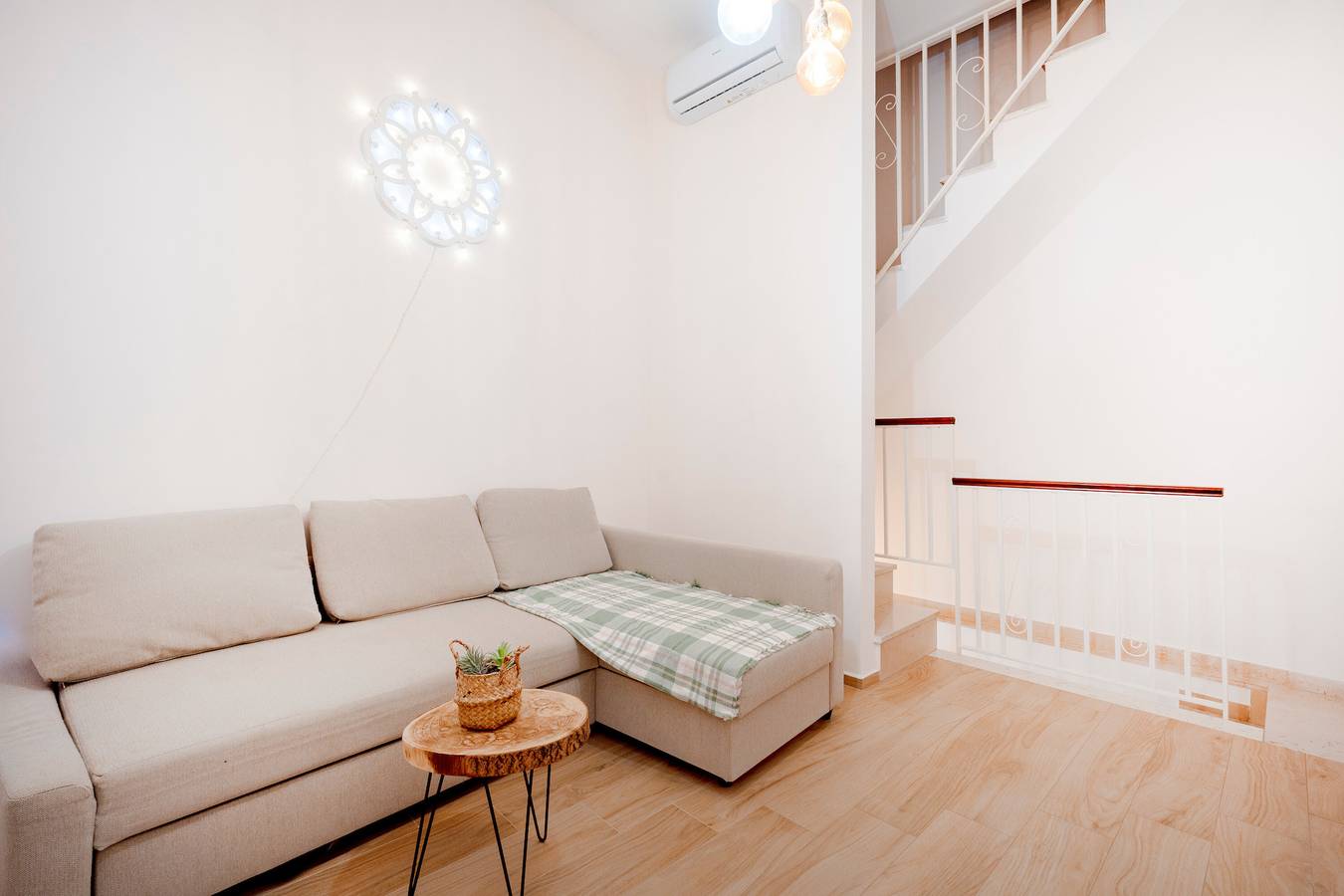 Apartamento entero, Apartamento 'Dimora Oreste' con Terraza Privada, Wi-Fi y Aire Acondicionado in Bari, Region de Bari