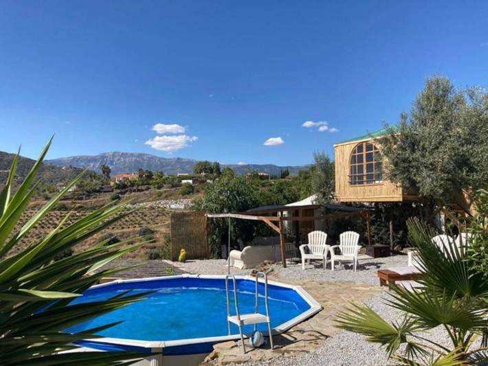 Casa rural para 4 personas, con Jacuzzi y Terraza además de Jardín y Piscina en Algarrobo