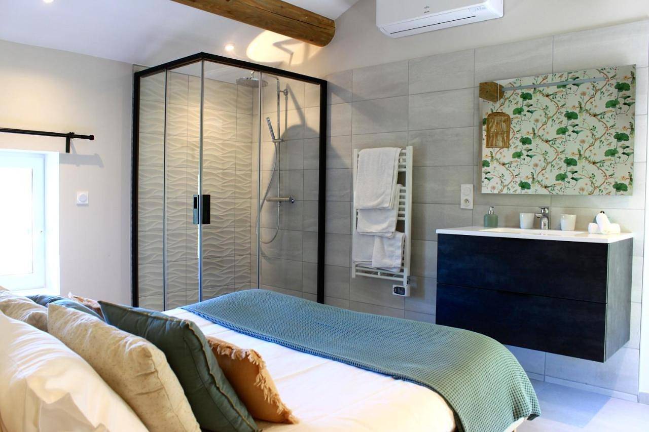 Deluxe Double Room in Vaison-la-Romaine, Parc naturel régional du Mont-Ventoux