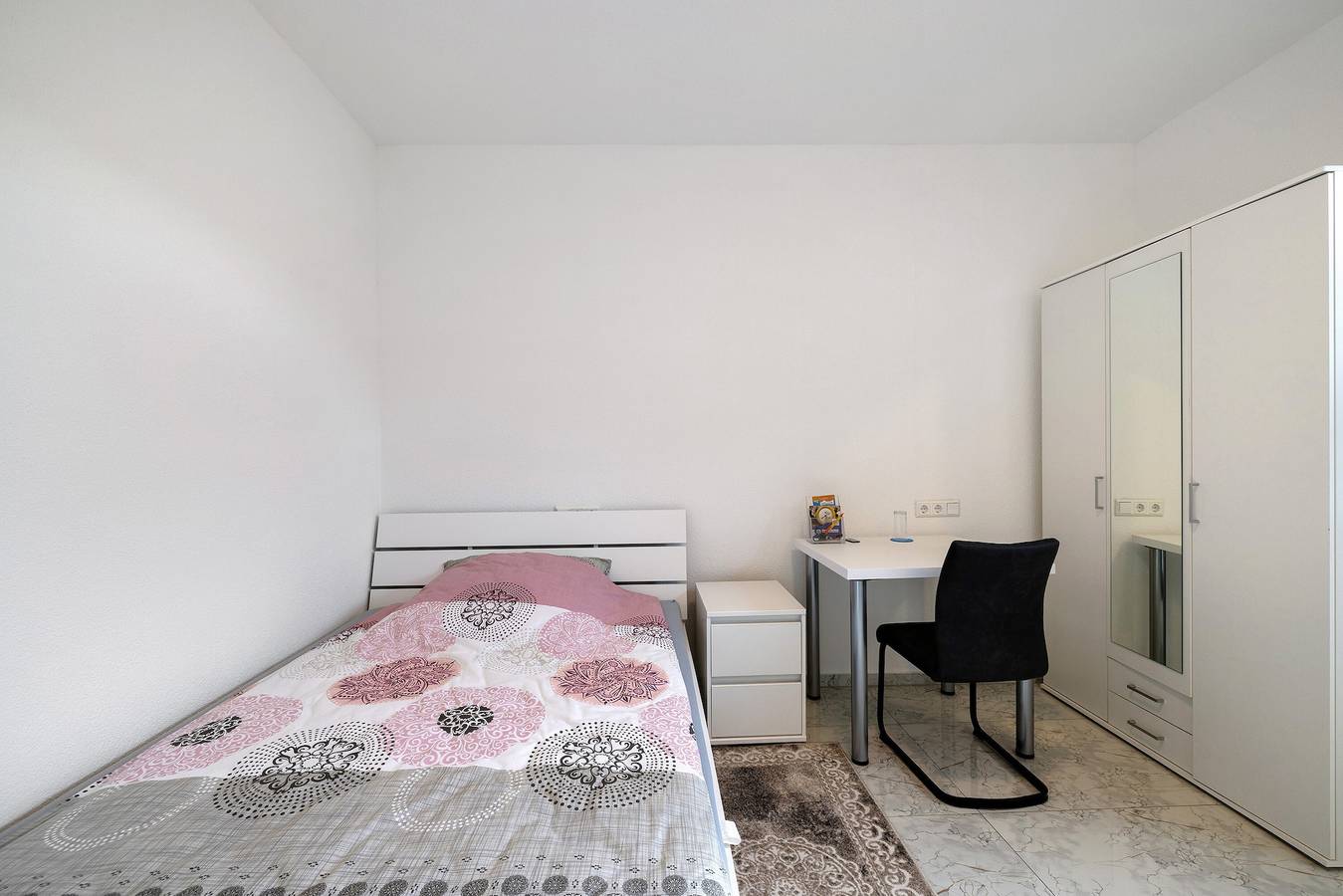 Hel lägenhet, Apartment '1' with Shared Terrace and Wi-Fi in Tailfingen, Albstadt