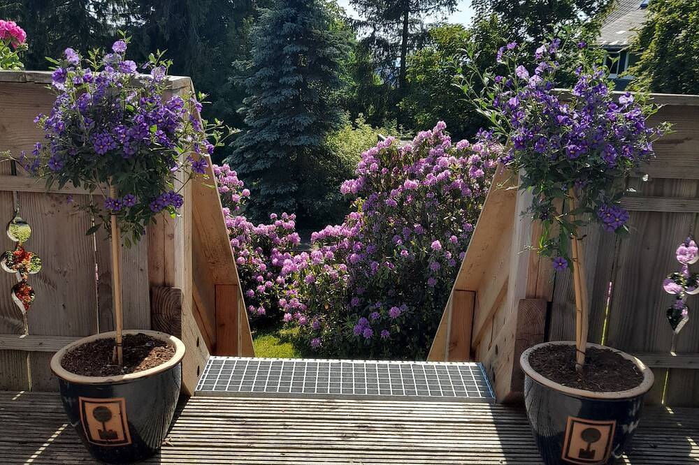 Gezellige kindvriendelijke vakantiewoning met ruim terras en zicht op de piste in Altastenberg, Hochsauerlandkreis
