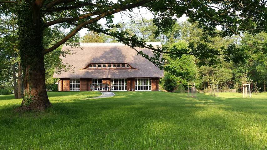 Villa für 10 Personen, mit Ausblick und Garten in Burg (Spreewald) - 4