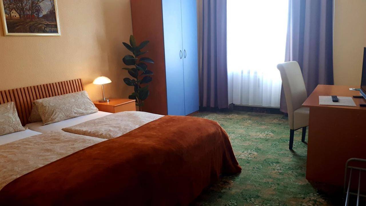 Hotel Krone Lindow in Lindow, Ruppiner Seenland