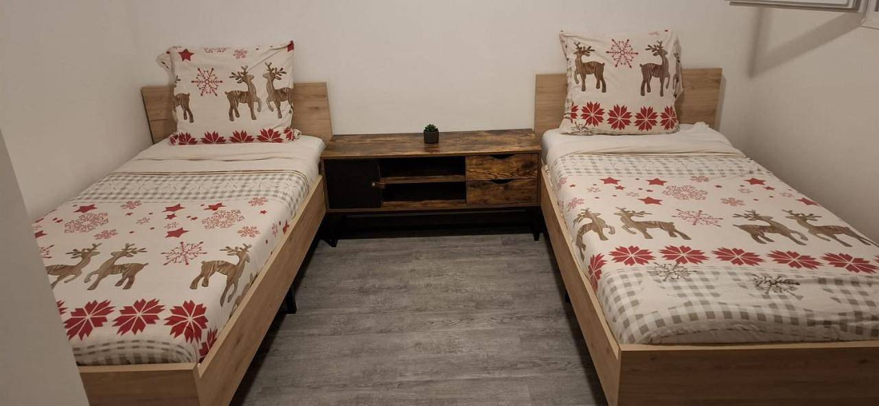 Appartement entier, One-Bedroom Apartment in Palaiseau, Essonne